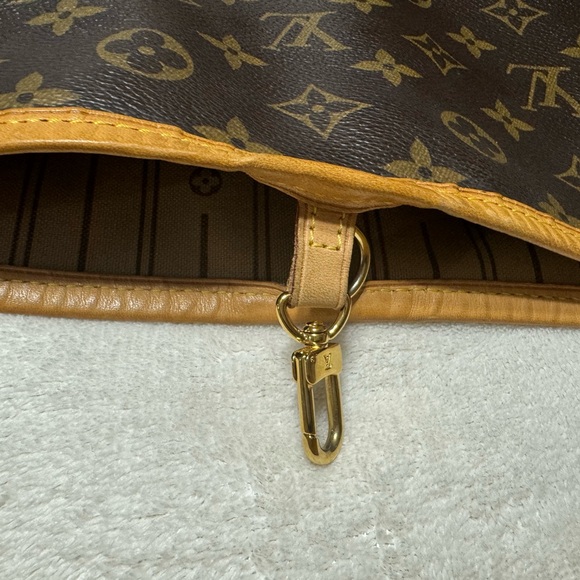 Authentic Delightful MM - Picture 7 of 12